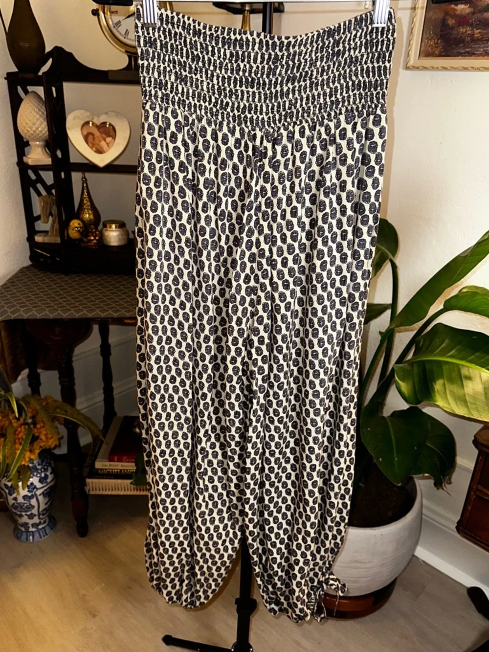 UO Venezia Printed Balloon Pant - Picture 8 of 9
